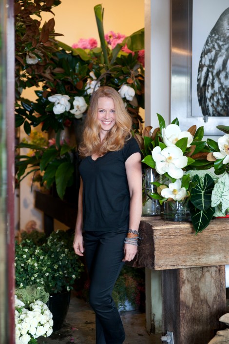 Saskia outside Grandiflora, her atelier in Potts Point, Sydney.