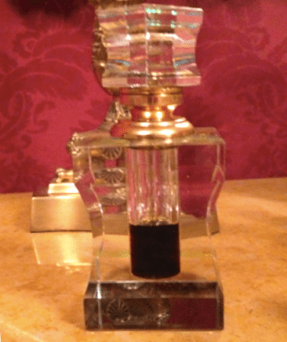 Oud Oil The Fragrant Man Agarwood العود